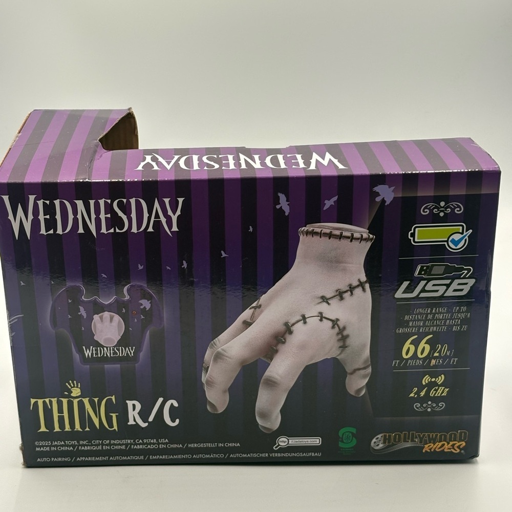 Jada Wednesday Addams THING Remote Control R/C Walking Hand USB - Picture 6 of 6